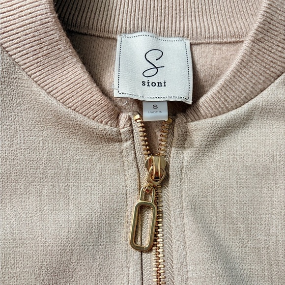 Sioni Beige Bomber Jacket - Picture 2 of 11